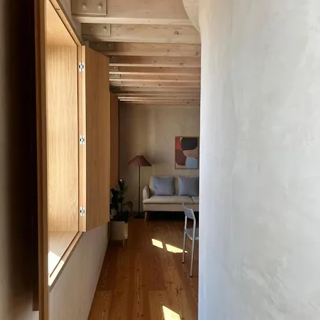 O Poleiro - Modern Living リスボン