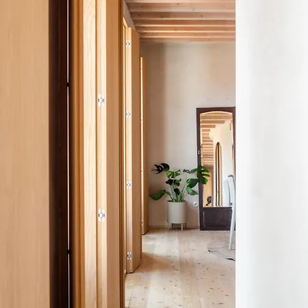 O Poleiro - Modern Living Lisboa