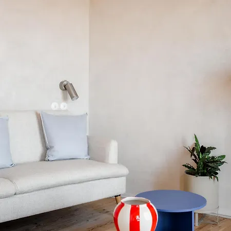 O Poleiro - Modern Living Lissabon