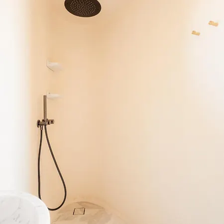 O Poleiro - Modern Living Lisboa