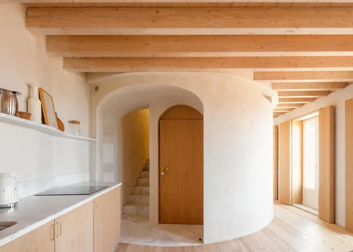 O Poleiro - Modern Living Lisbona