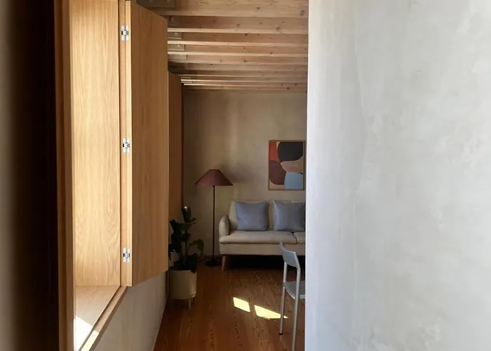 O Poleiro - Modern Living Lisbona