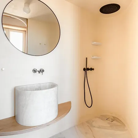 O Poleiro - Modern Living 리스본